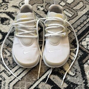GUC Nike Presto Sneakers - Size 4Y